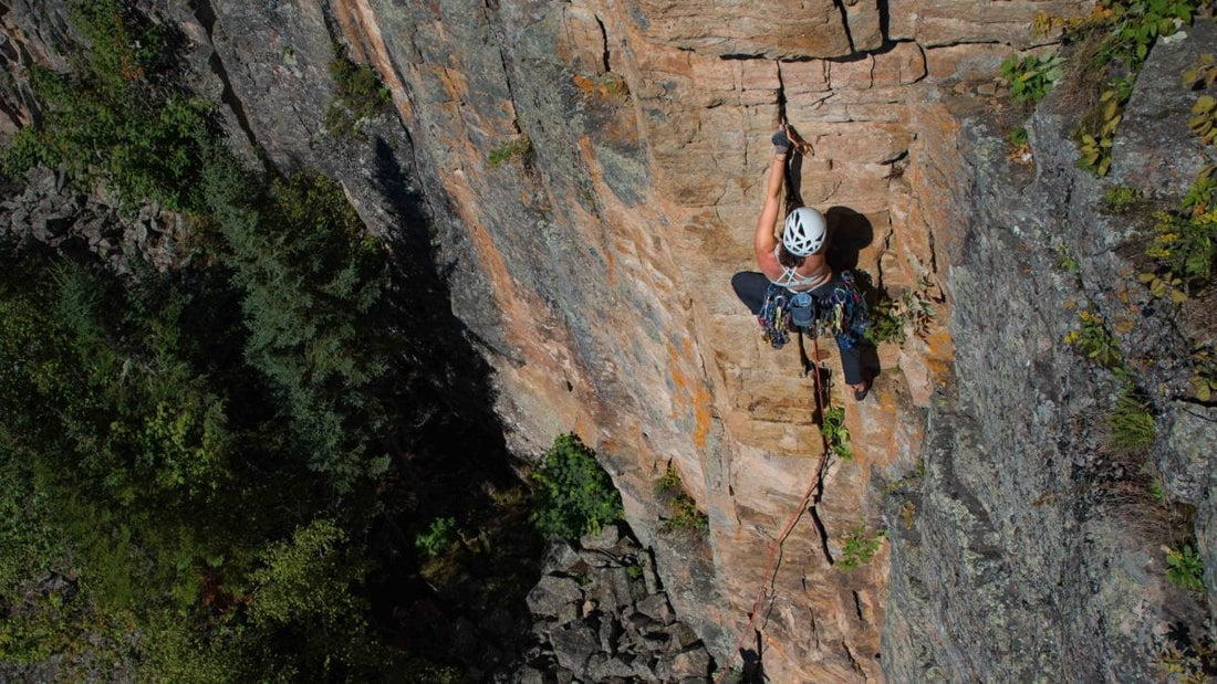 Do Professional Rock Climbers Use Gloves?