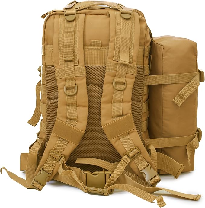Abenteuerrucksack mit praktischen Seitentaschen für einfachen Zugriff auf die Ausrüstung.