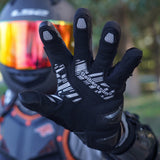 Farbe:Schwarz | Charge:sps4-szenen-20260716 | Rolle:szene-02 | Seibertron SPS-4 Winter wasserdichte Motorradhandschuhe schwarz Fahrszene 02