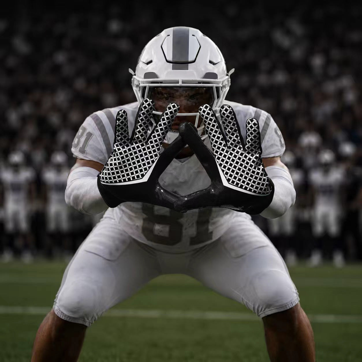 seibertron-gallery:white-football-ai-color-groups-20260721 | Produkt:8557666271422 | Farbe:Schwarz | Slot:3 | Seibertron Aktionsbild eines schwarzen Football-Receiver-Handschuhs für Erwachsene 3
